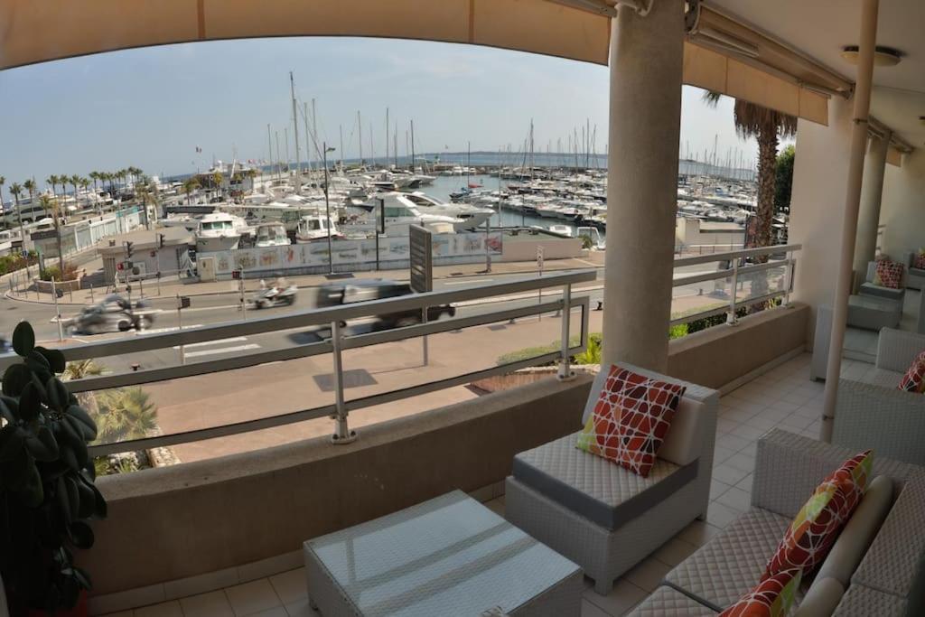 Port Azur Apartment Валорис Екстериор снимка