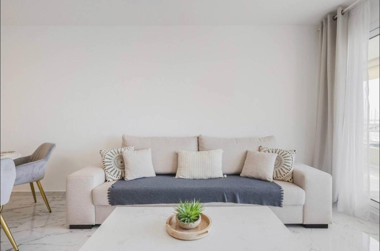 Port Azur Apartment Валорис Екстериор снимка
