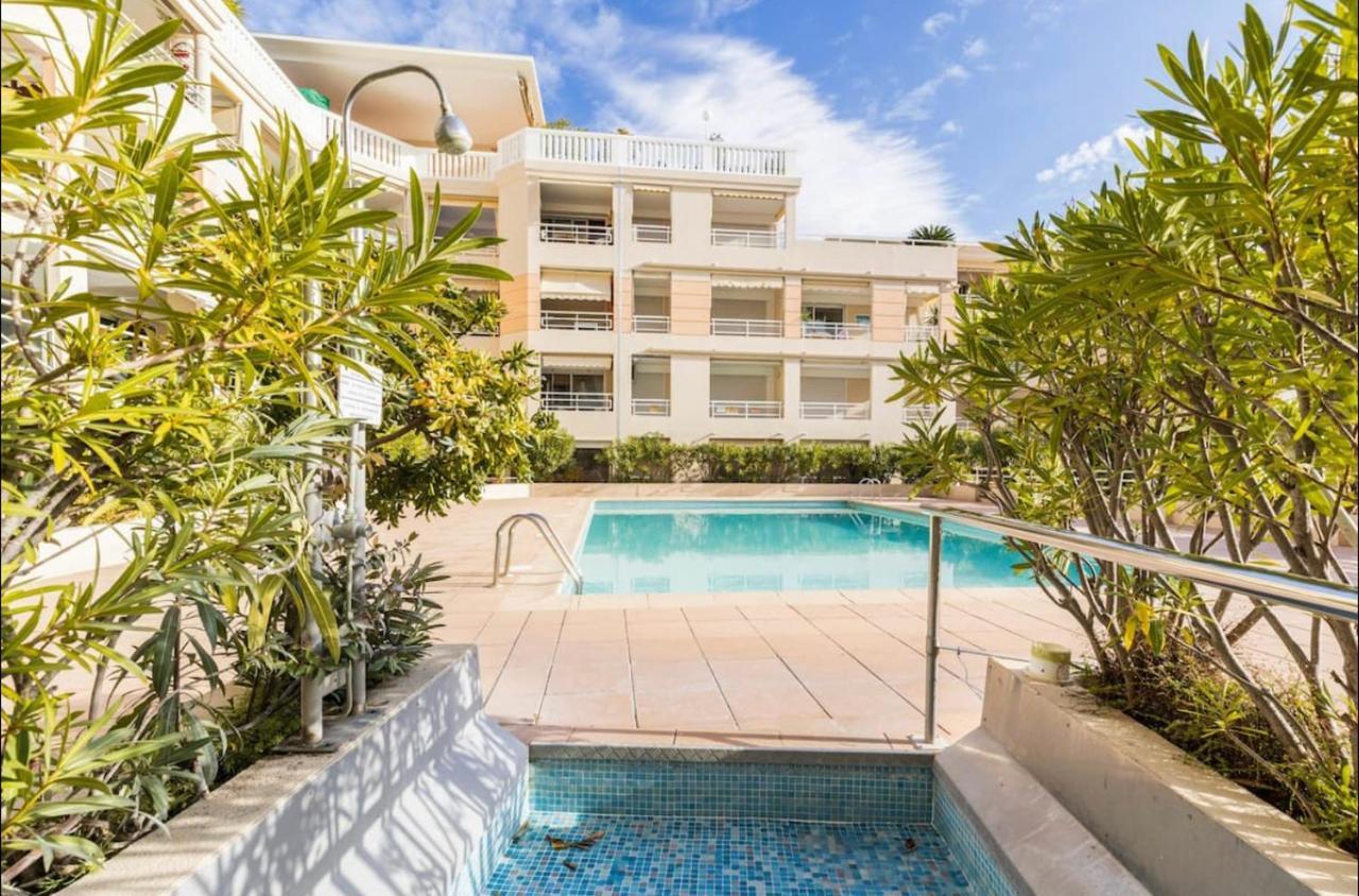 Port Azur Apartment Валорис Екстериор снимка